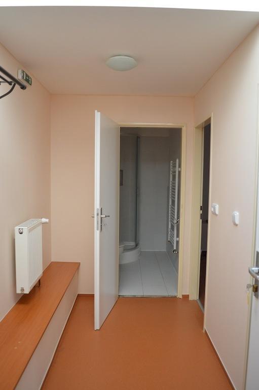 Stara Fara Hotell Chržín Rom bilde